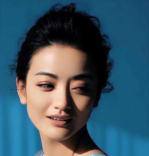 易云达 演员朱杰：戏火人不红，从没有绯闻，看看老公是谁就知道原因了